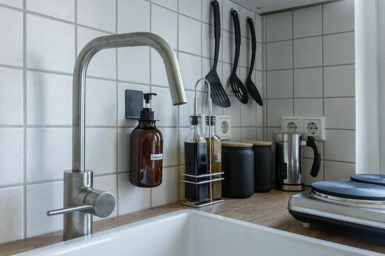 Apartment Direkt Im Zentrum Fuer Bis Zu 6 Personen Bahnhofsnah Leipzig